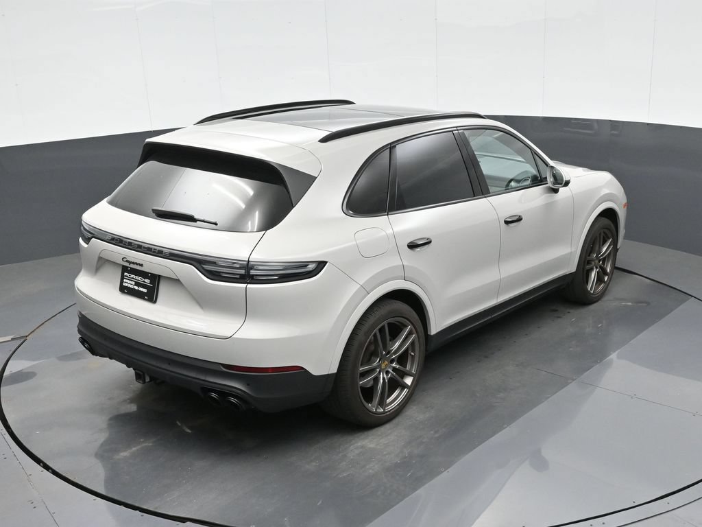 Certified 2023 Porsche Cayenne Platinum Edition AWD/4WD image 30