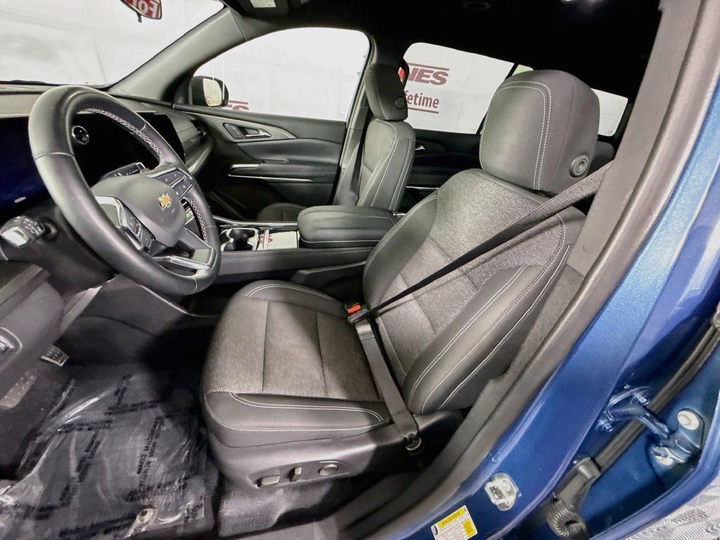 Used 2024 Chevrolet Traverse LT AWD/4WD image 25