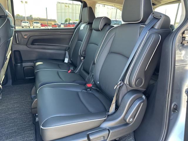 New 2026 Honda Odyssey Touring image 17
