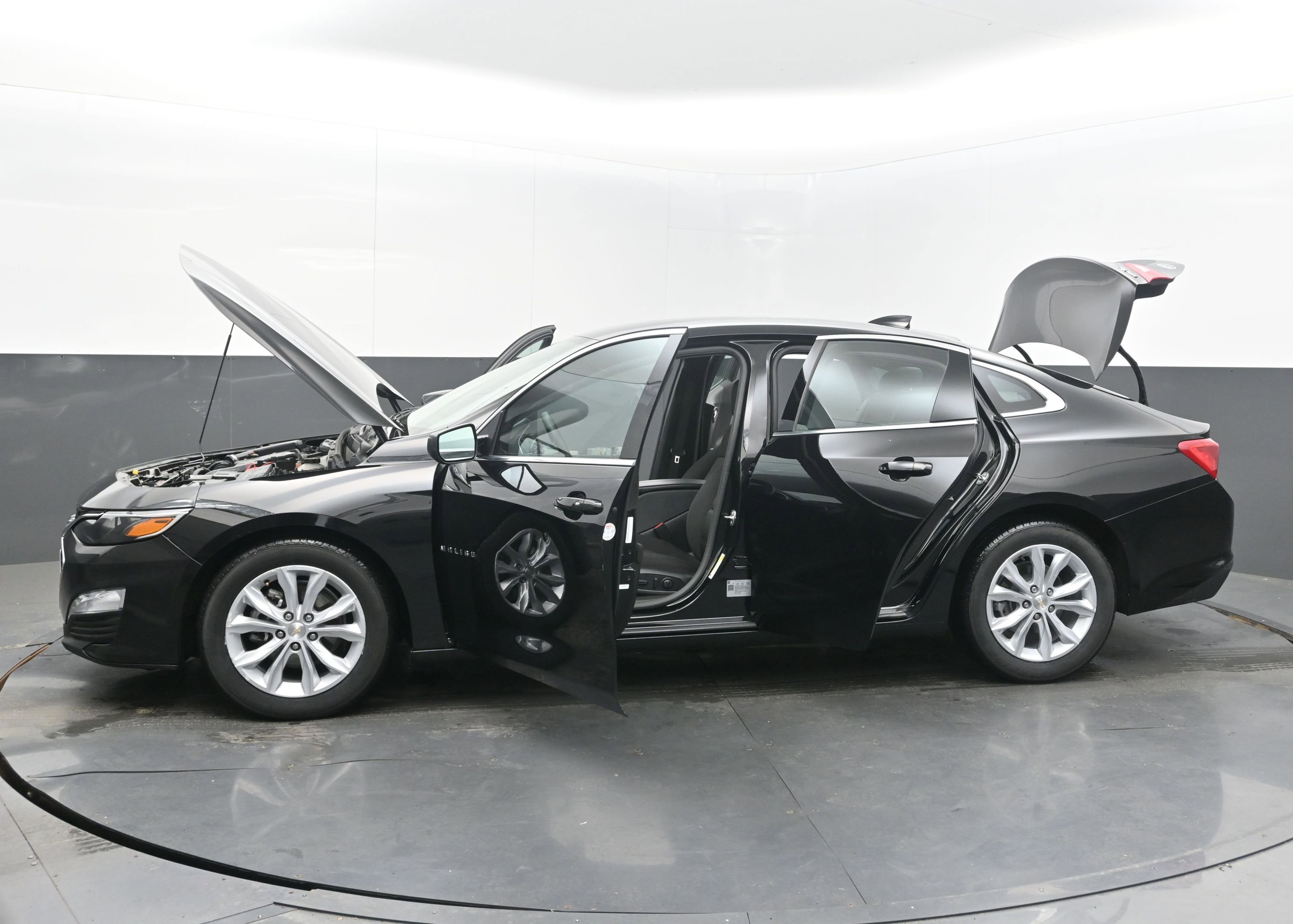 Used 2024 Chevrolet Malibu LT image 42