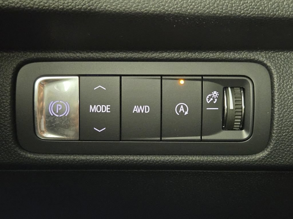 New 2026 Chevrolet Traverse Z71 w/ Driver Confidence Package AWD/4WD image 22