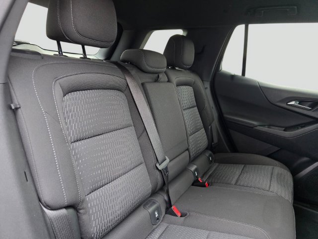 Used 2026 Chevrolet Equinox LT FWD image 13
