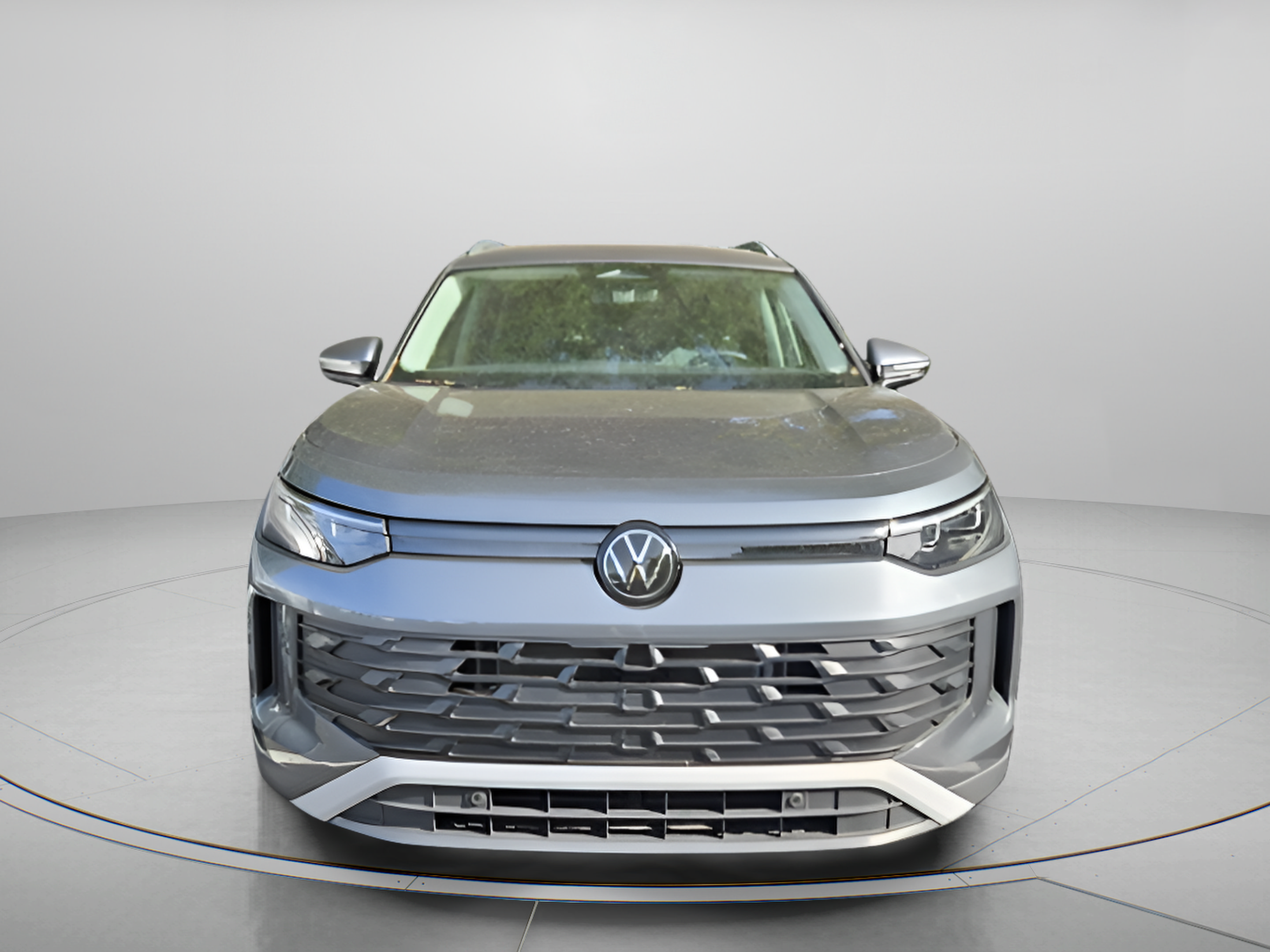 Used 2025 Volkswagen Tiguan S FWD image 2