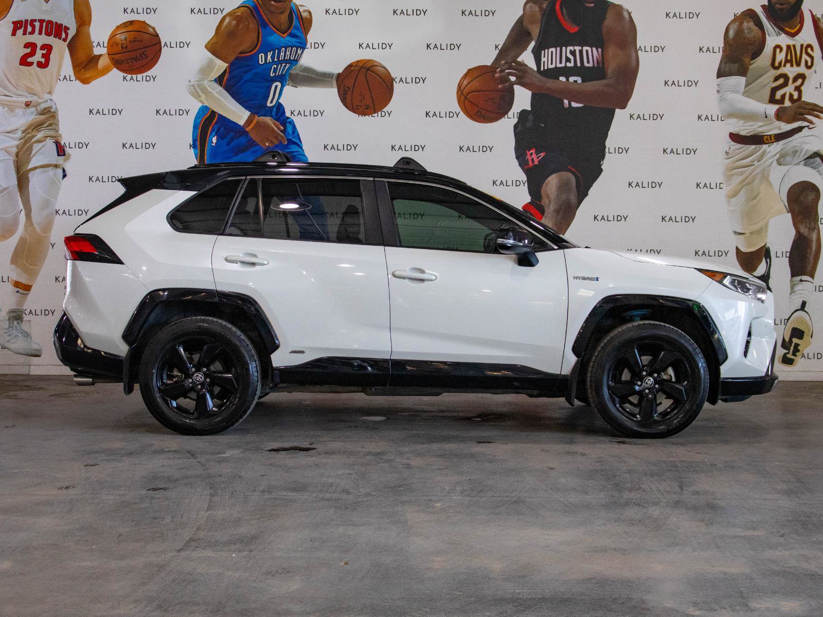 Used 2021 Toyota RAV4 XSE image 19