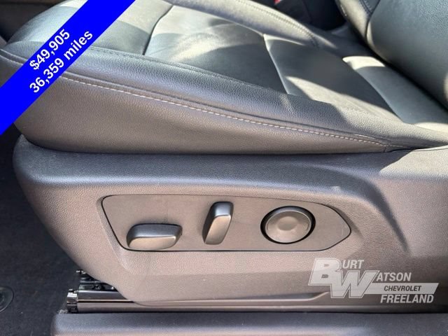 Used 2025 Chevrolet Silverado 1500 LT Trail Boss w/ Convenience Package II AWD/4WD image 16