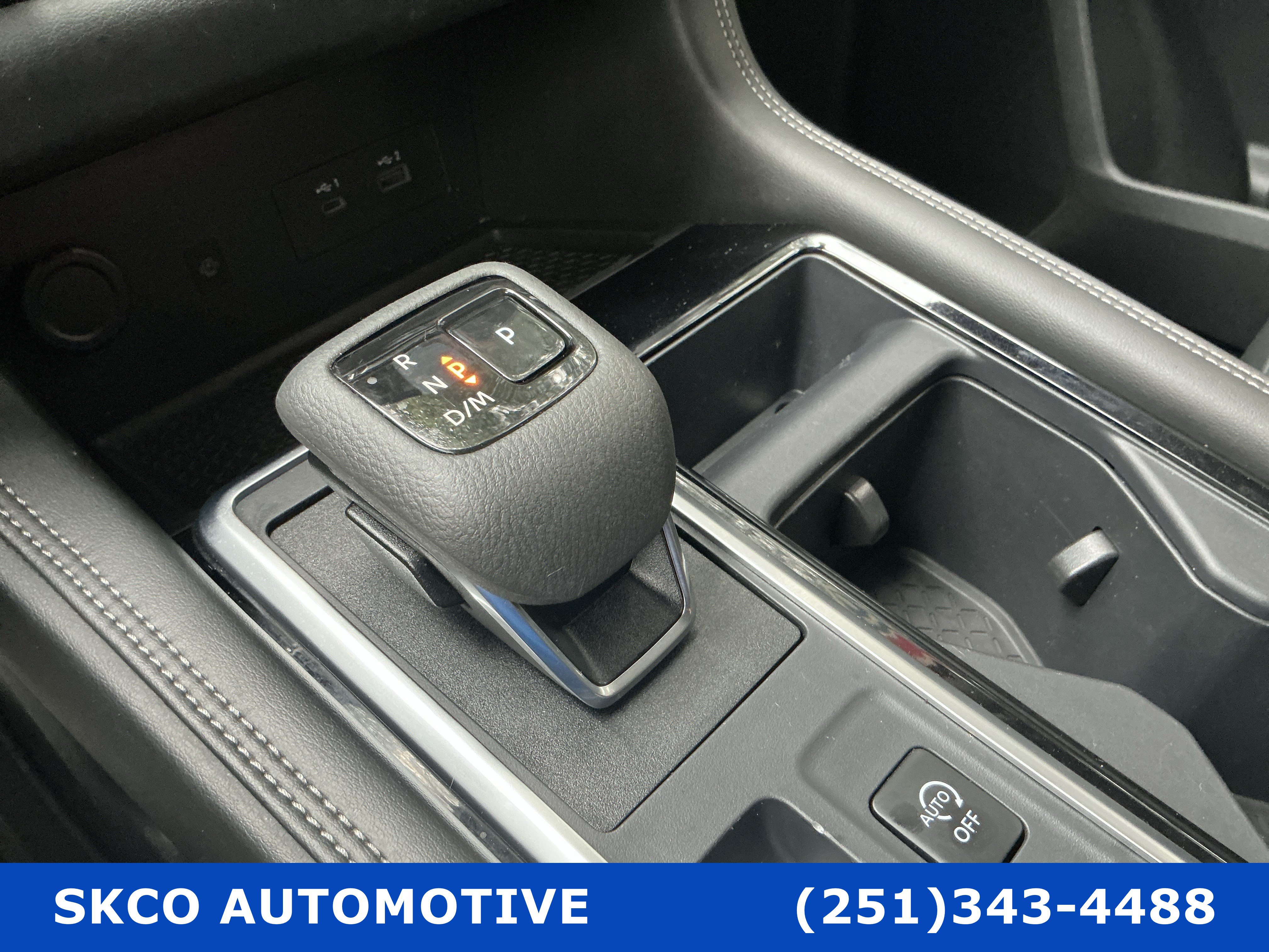 Used 2025 Nissan Pathfinder Platinum FWD image 23