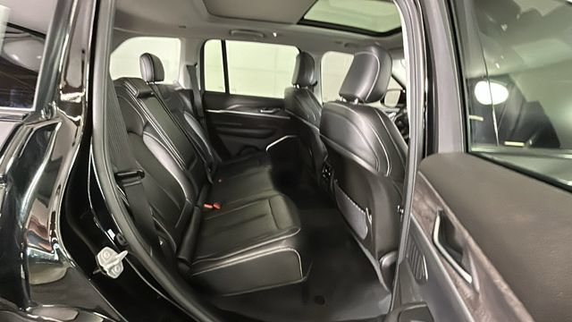 Used 2023 Jeep Grand Cherokee 4WD 4xe image 30