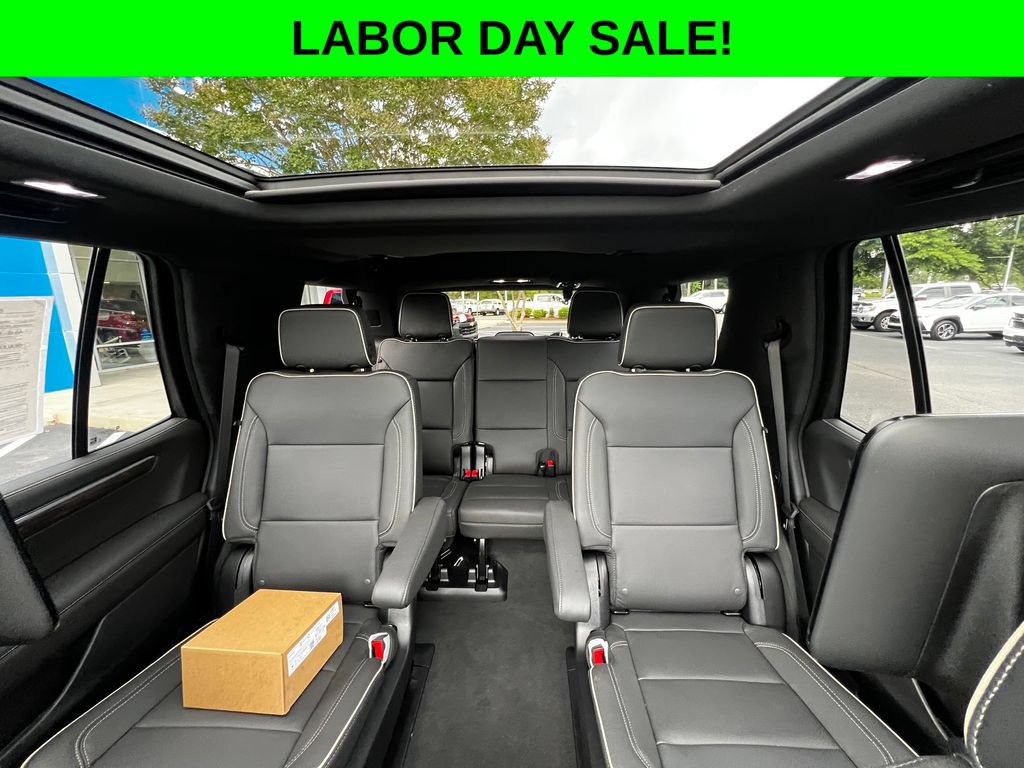 Used 2025 Chevrolet Tahoe Premier AWD/4WD image 21