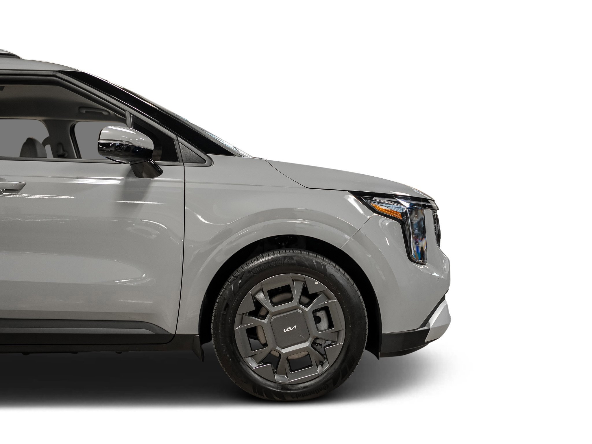 Used 2025 Kia Carnival EX image 29