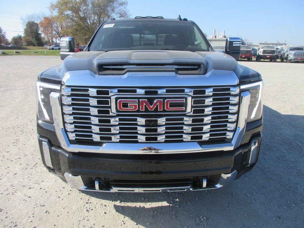 New 2026 GMC Sierra 2500 Denali w/ Denali Reserve Package image 12