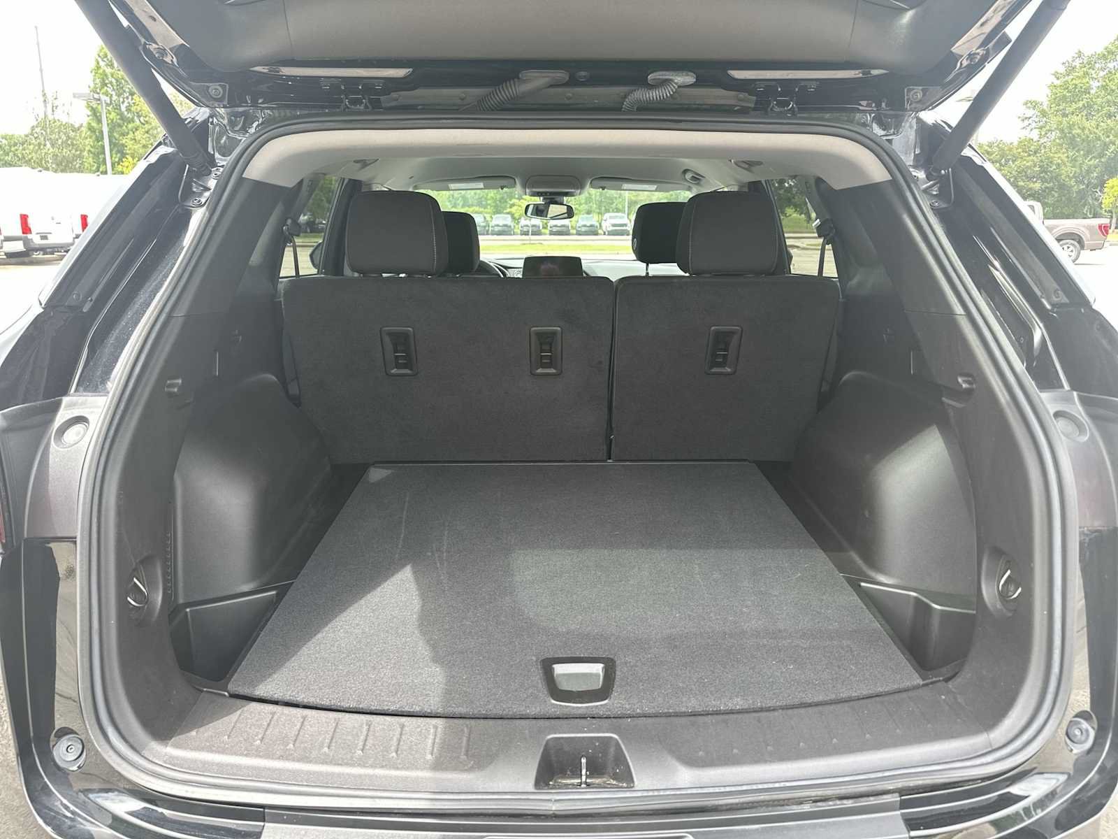 Certified 2024 Chevrolet Blazer LT w/ Convenience Package FWD image 36