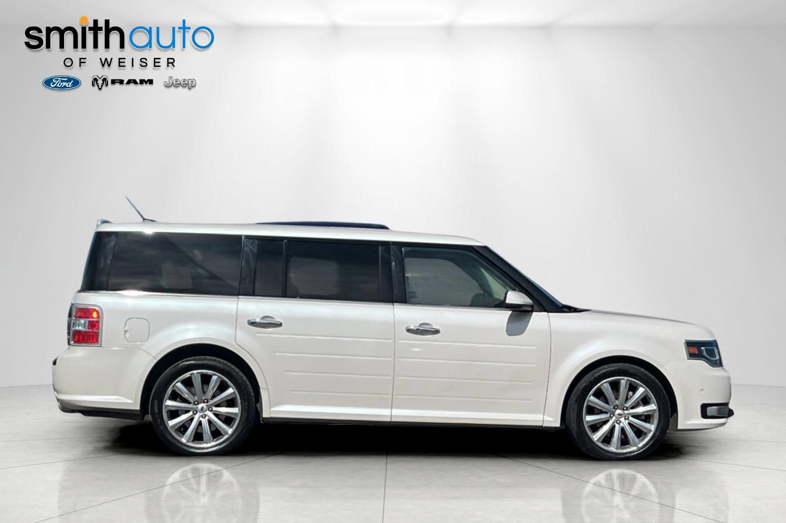 Used 2019 Ford Flex Limited w/ Equipment Group 303A AWD/4WD image 3