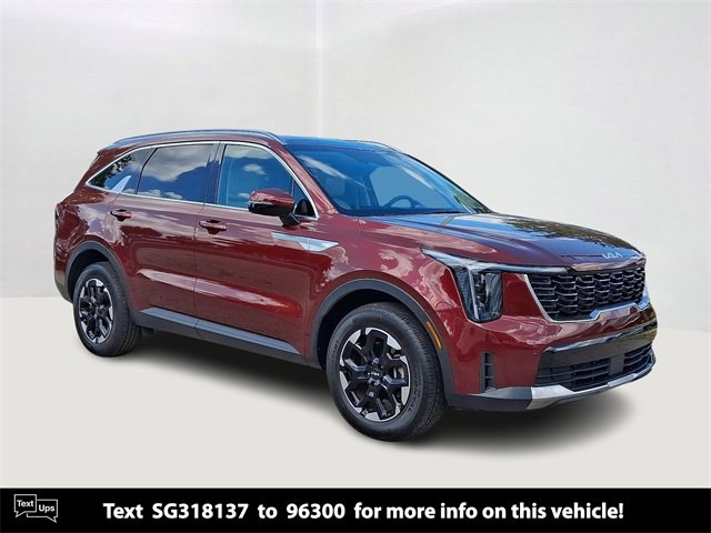 Certified 2025 Kia Sorento S w/ Panoramic Sunroof Package