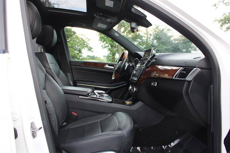 Used 2019 Mercedes-Benz GLS 550 4MATIC image 13