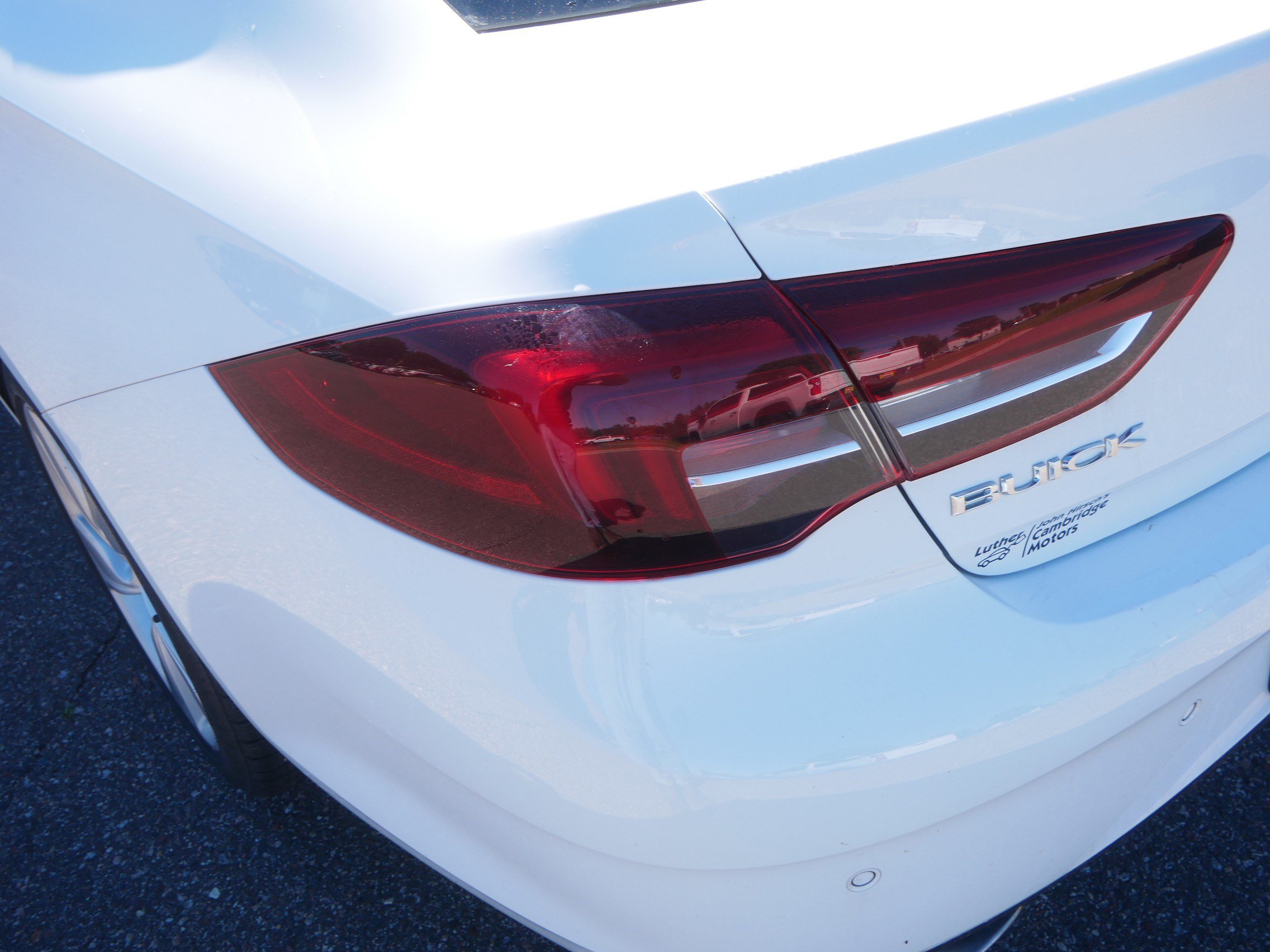 Used 2018 Buick Regal Preferred w/ Driver Confidence Package #1 FWD image 17
