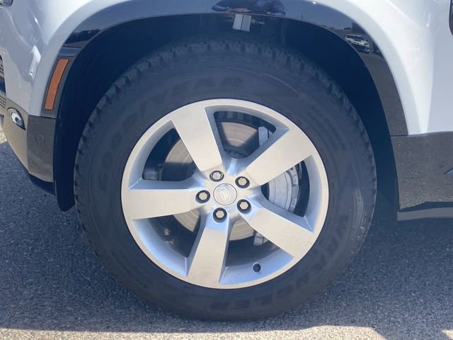 Used 2024 Land Rover Defender 110 X-Dynamic SE image 22