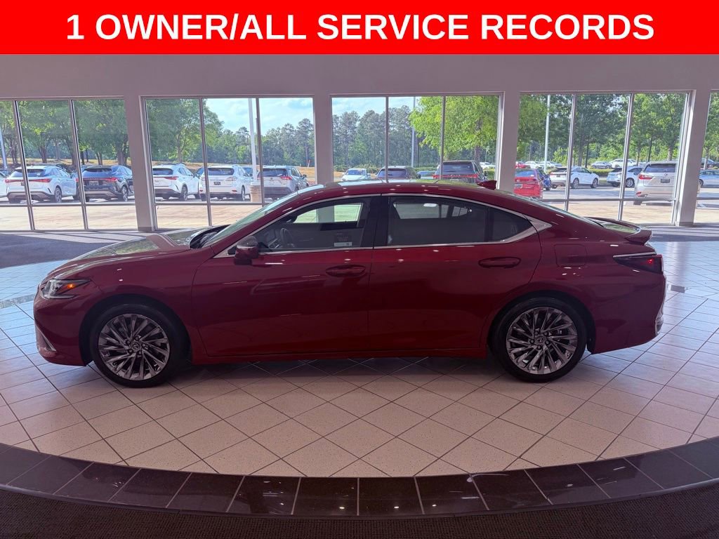 Used 2024 Lexus ES 300h Ultra Luxury w/ Accessory Package (Z2) FWD image 4