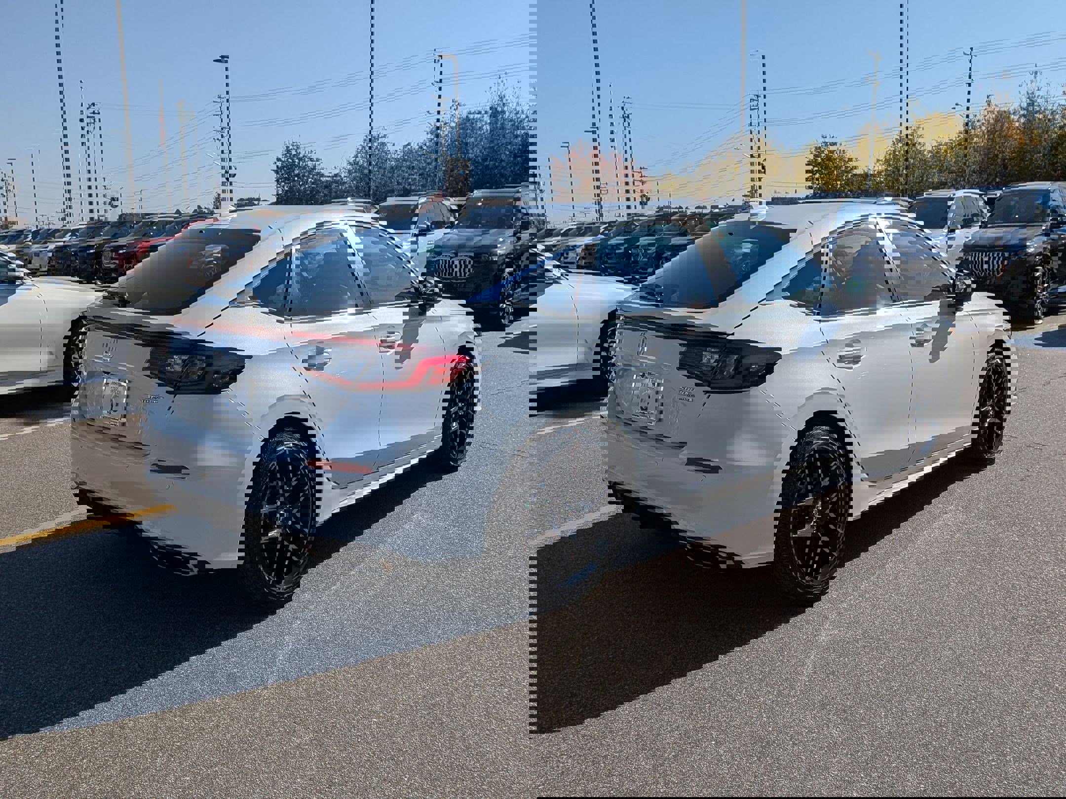 Used 2024 Honda Civic Sport Touring image 3