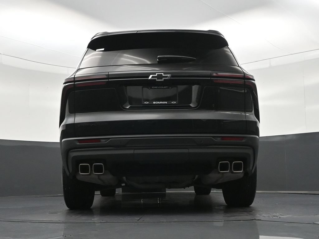Used 2024 Chevrolet Traverse LS w/ Midnight/Sport Edition FWD image 27