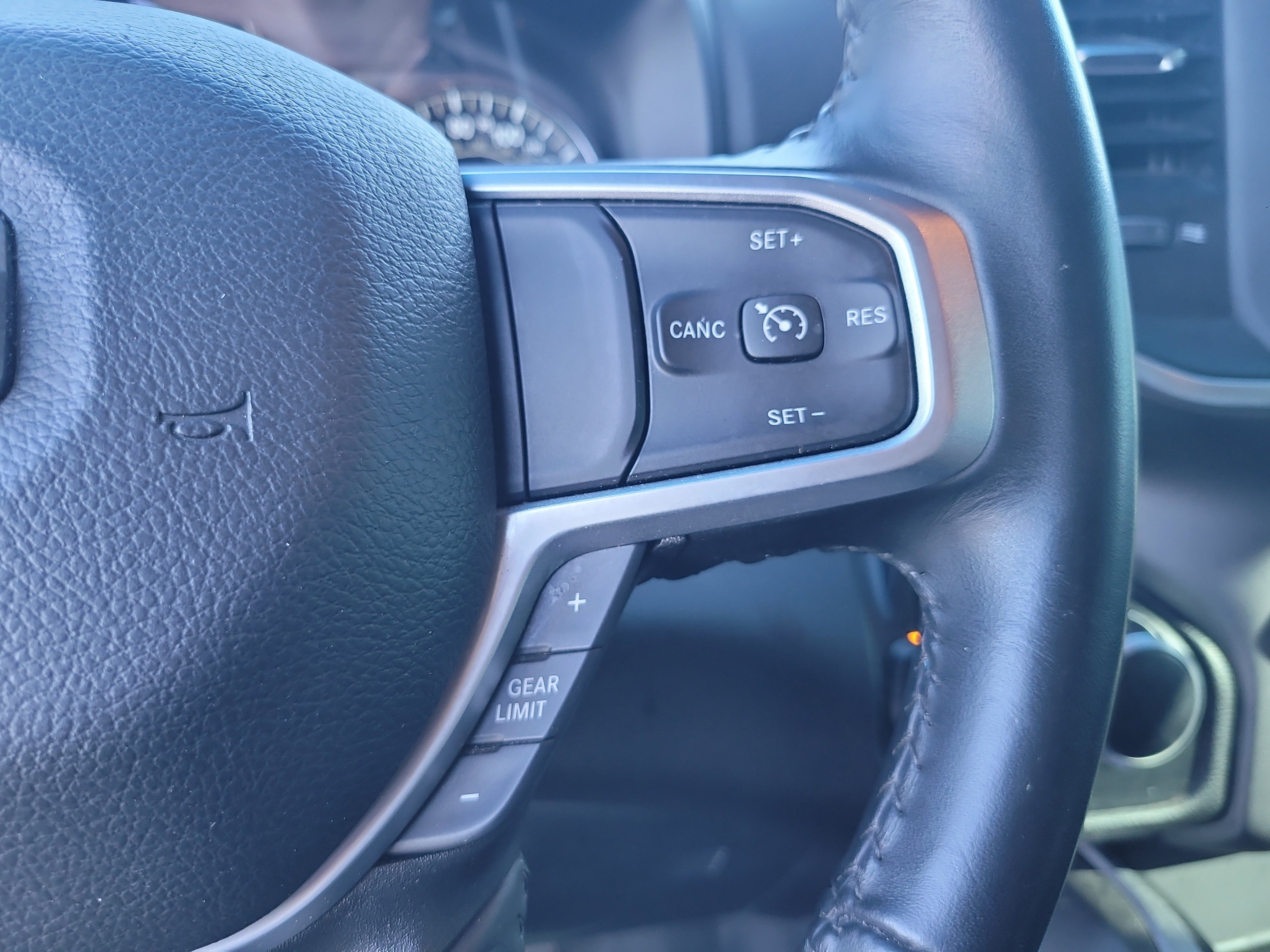 Used 2022 RAM 1500 Big Horn AWD/4WD image 28