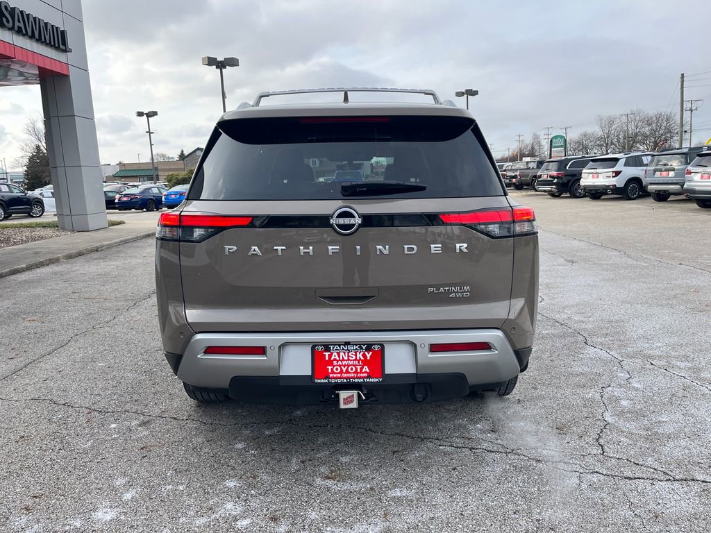 Used 2024 Nissan Pathfinder Platinum image 4