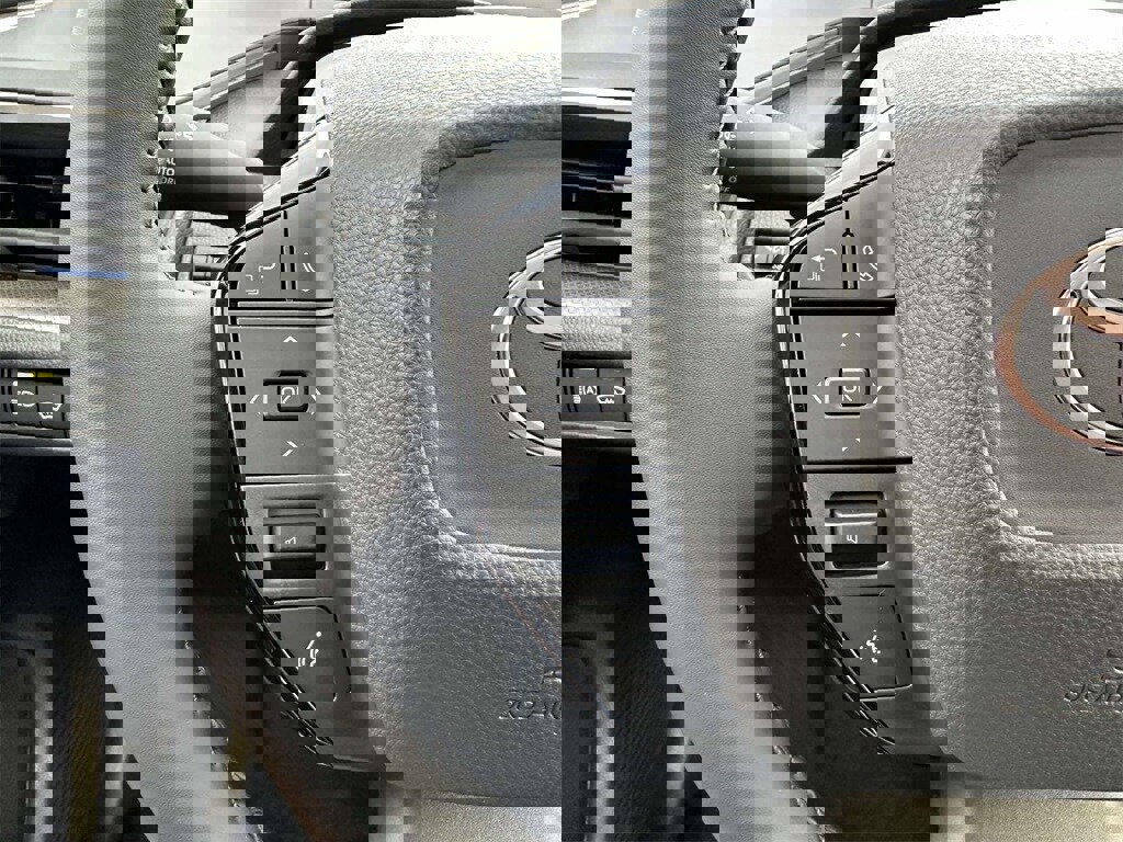 New 2026 Toyota Prius XLE image 9