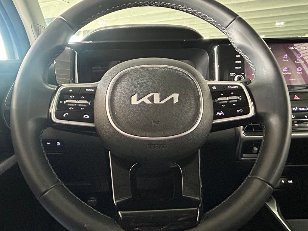 Used 2023 Kia Sorento S AWD/4WD image 30