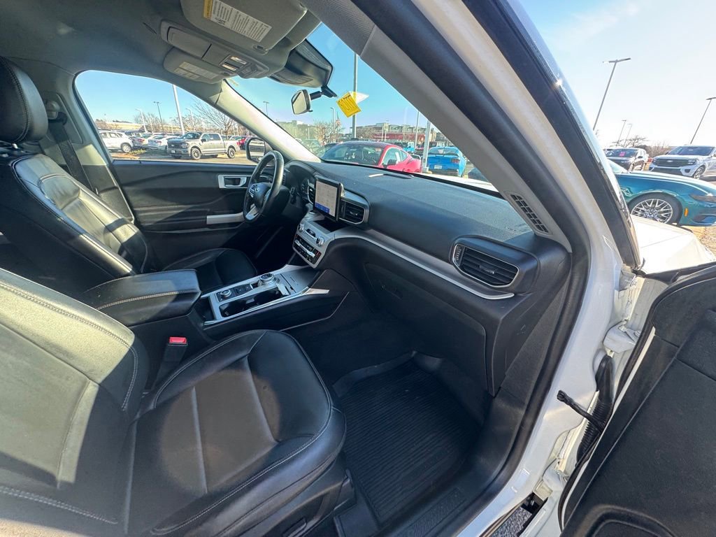 Certified 2023 Ford Explorer XLT w/ Equipment Group 202A image 19