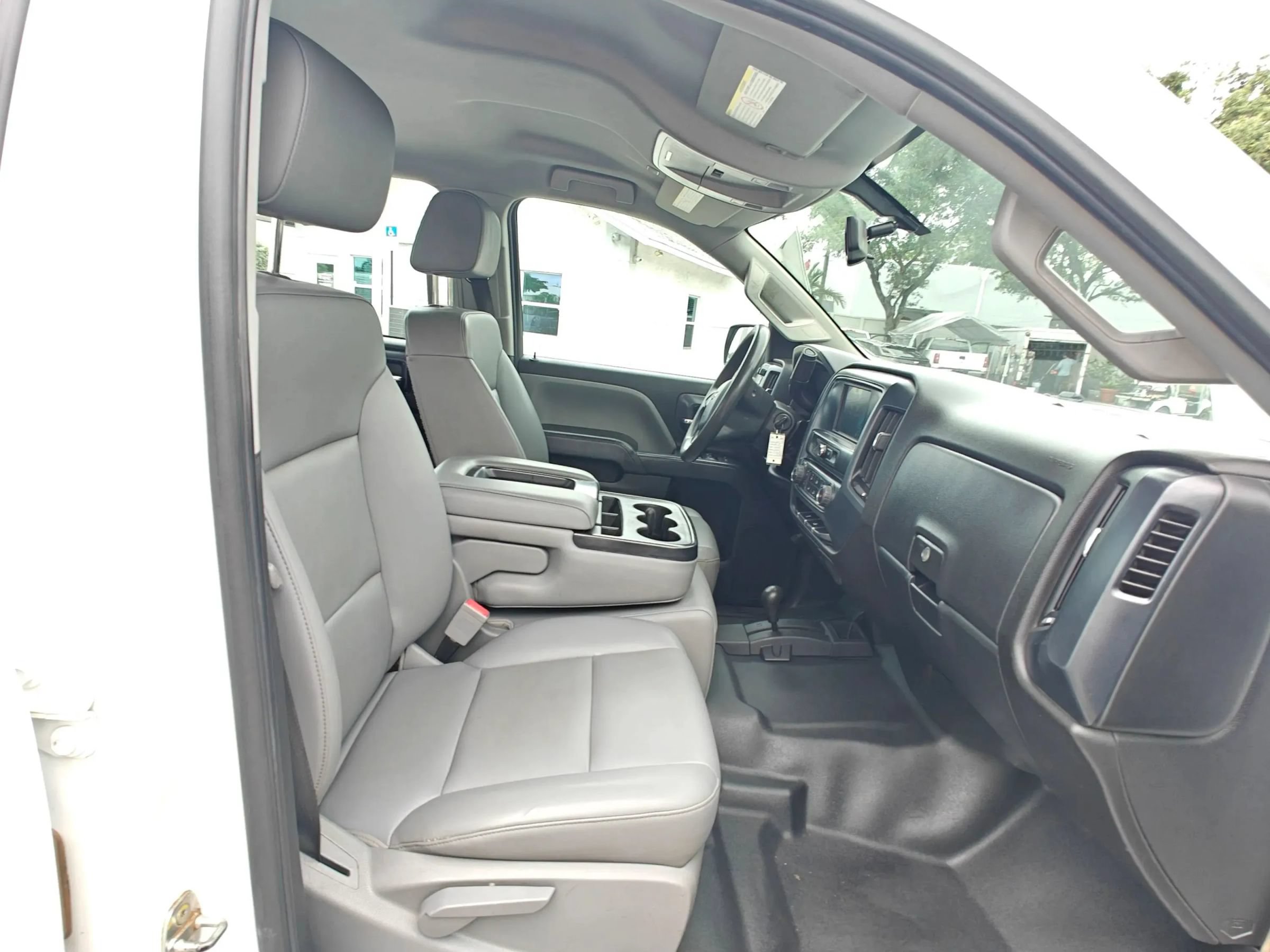 Used 2019 Chevrolet Silverado 2500 W/T AWD/4WD image 15