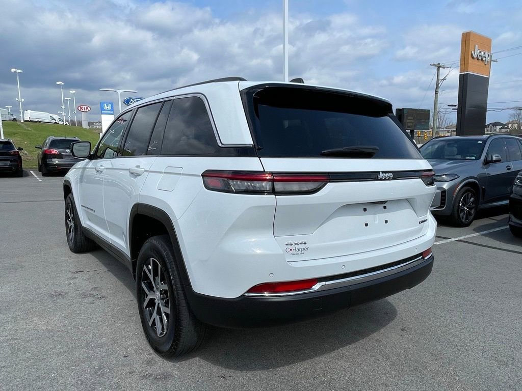 Used 2023 Jeep Grand Cherokee Limited image 5