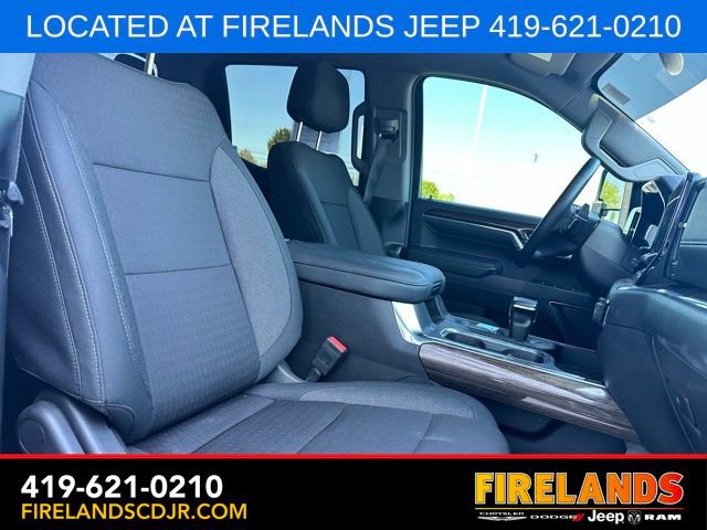Used 2024 Chevrolet Silverado 1500 RST w/ Z71 Off-Road Package AWD/4WD image 10