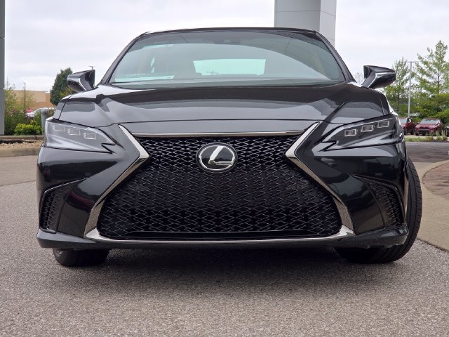 Used 2025 Lexus ES 350 w/ Accessory Package (Z1) FWD image 3