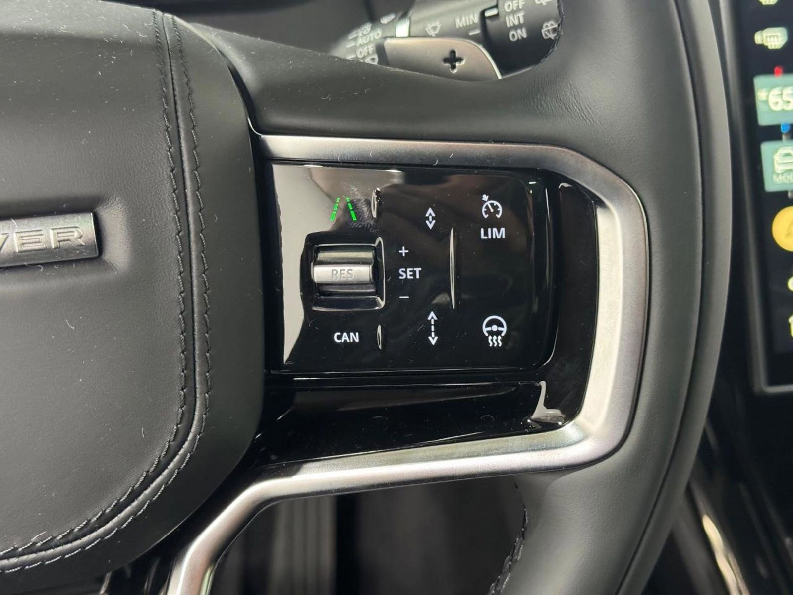 New 2026 Land Rover Range Rover Sport SE image 30