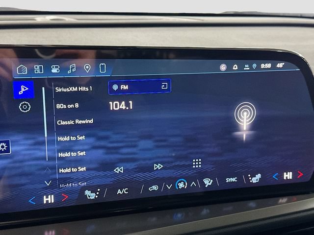 New 2026 Chevrolet Traverse LT w/ LPO, Floor Liner Package AWD/4WD image 16