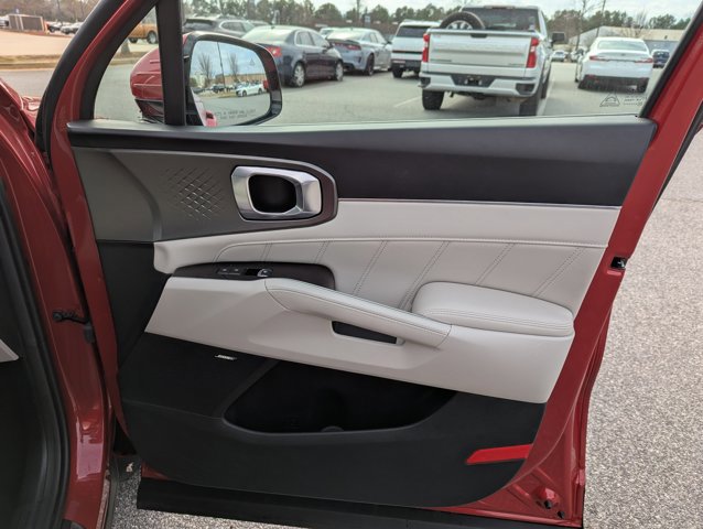 Used 2023 Kia Sorento SX Prestige image 24