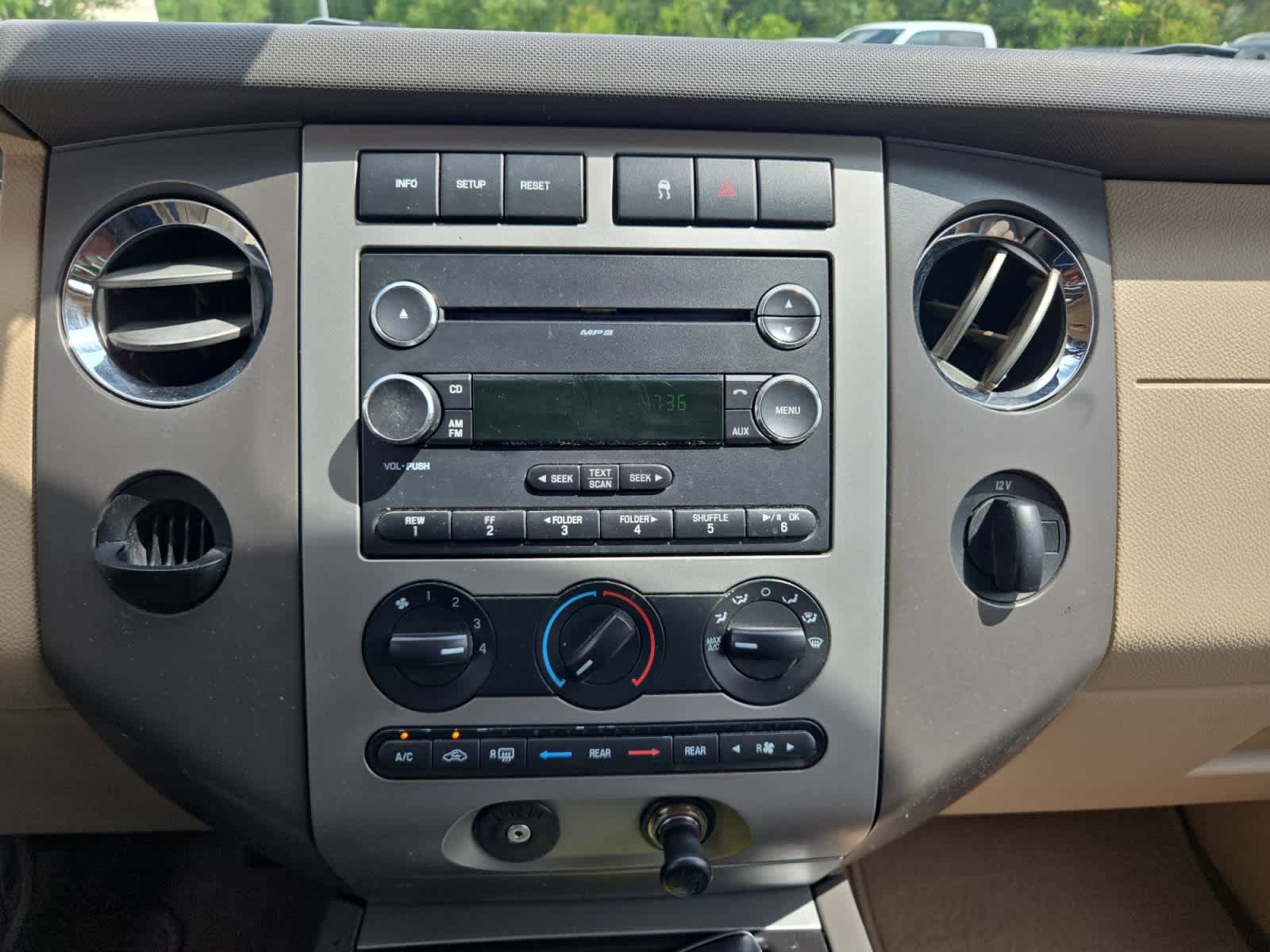 Used 2008 Ford Expedition EL XLT RWD image 16