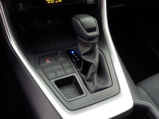 Used 2019 Toyota RAV4 LE w/ All Weather Liner Package AWD/4WD image 11