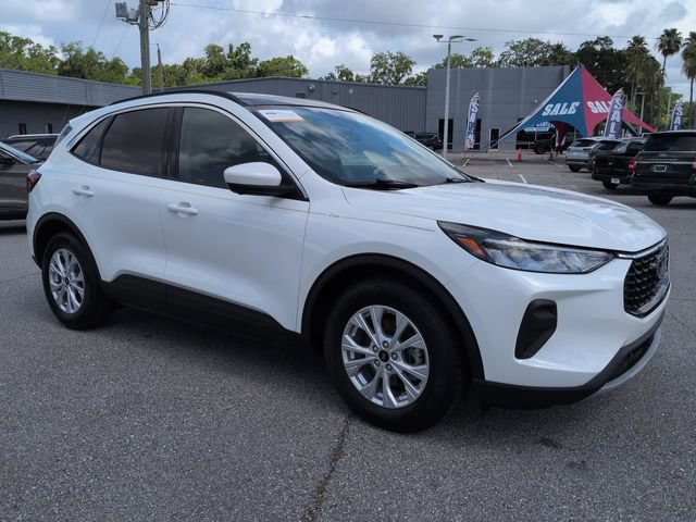 Used 2023 Ford Escape Active w/ Tech Pack #2 FWD image 2