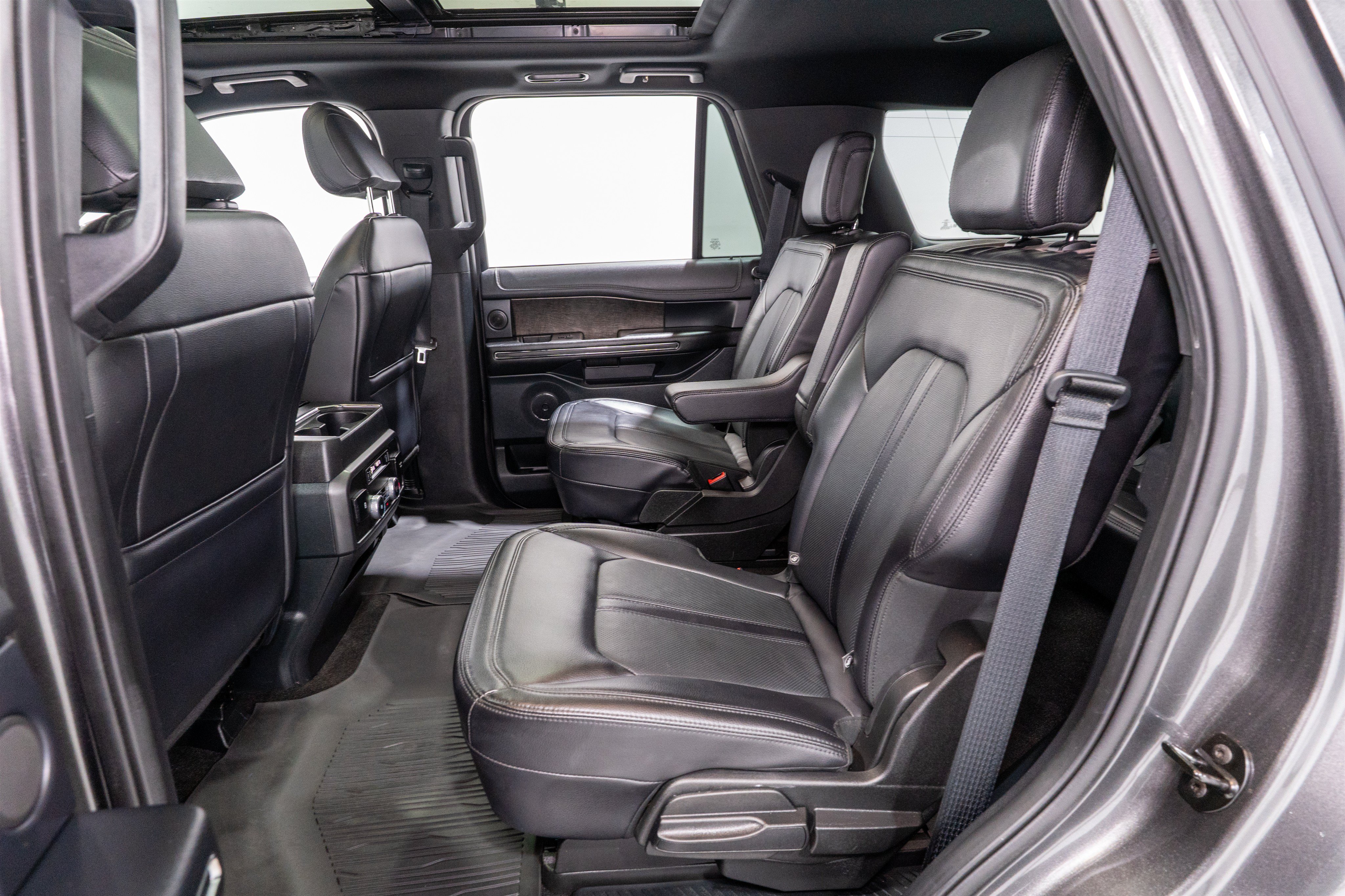 Used 2021 Ford Expedition Limited RWD image 34