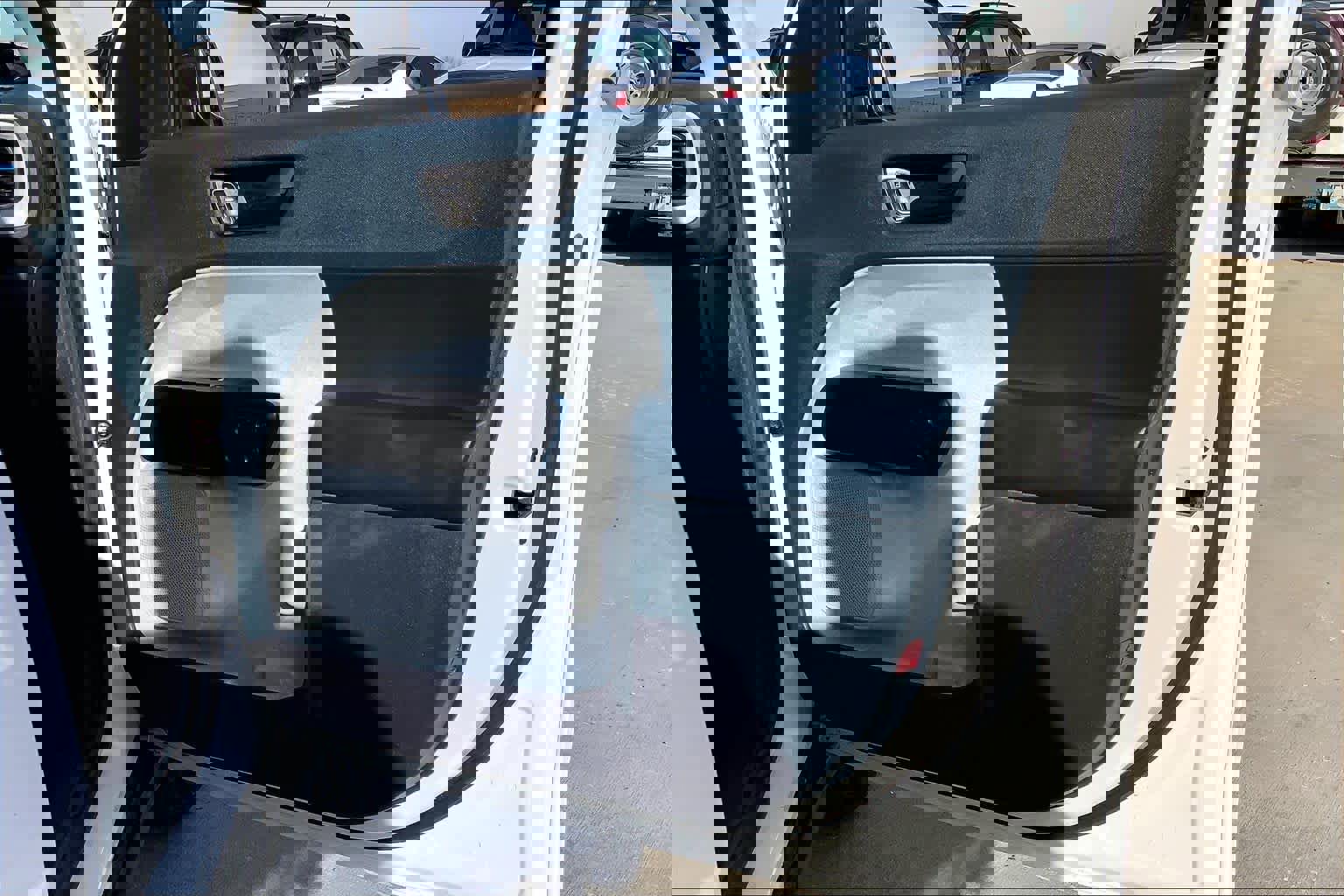 Used 2025 Ford Maverick XLT w/ Equipment Group 302A image 23