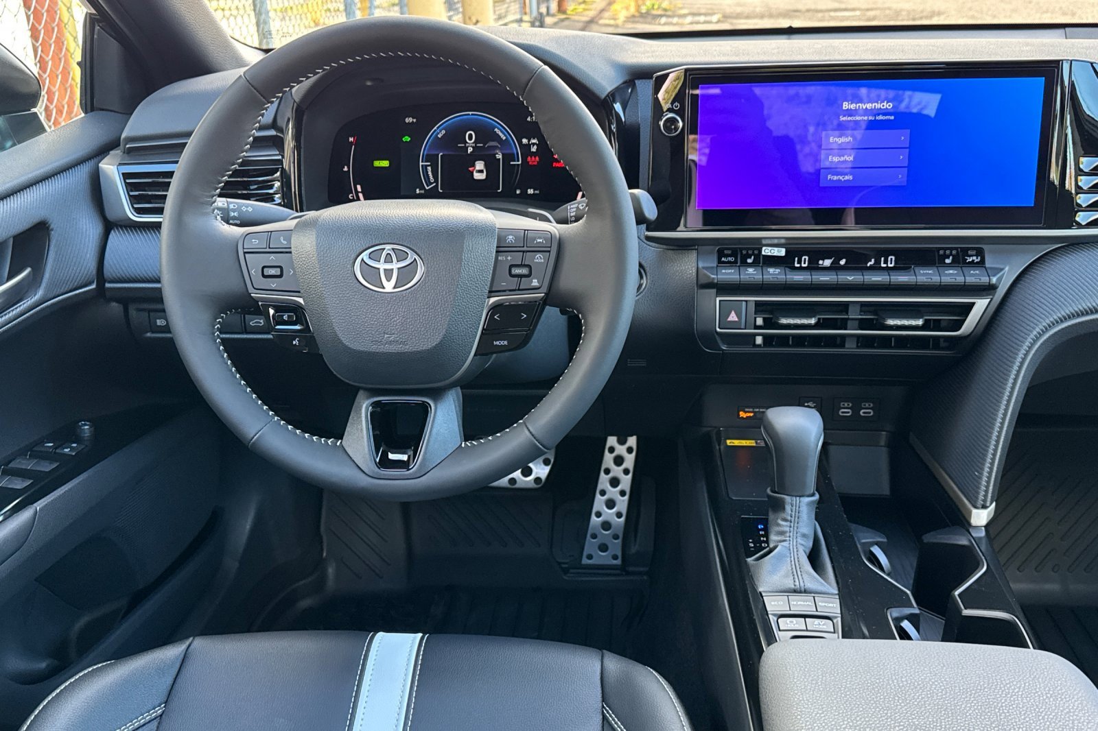 New 2026 Toyota Camry Hybrid image 14