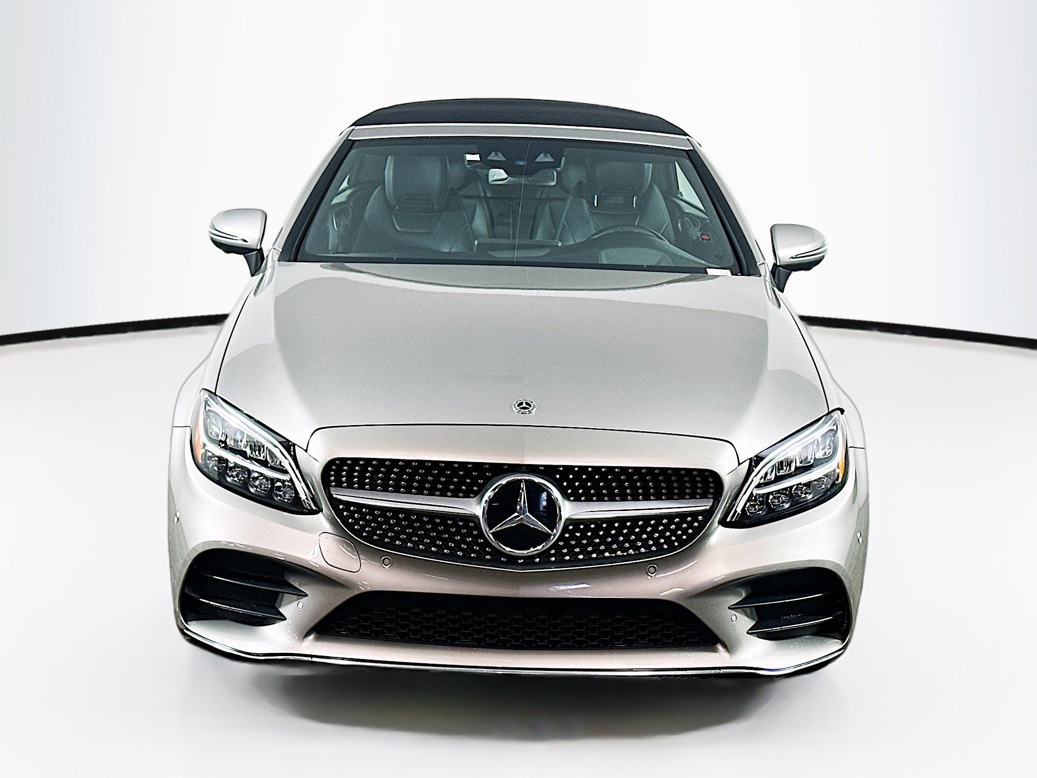 Used 2019 Mercedes-Benz C 300 Cabriolet image 2