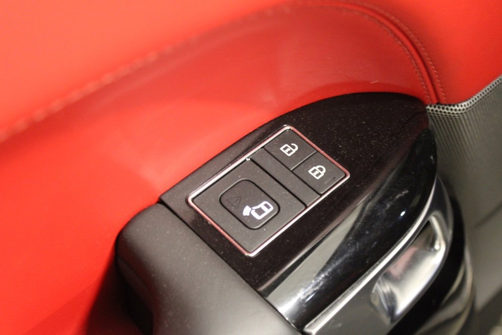 Used 2021 Land Rover Range Rover Sport SVR image 34