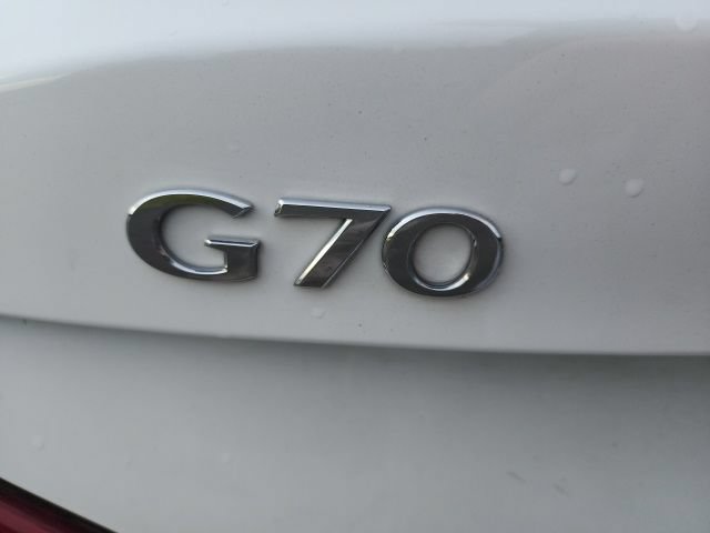Used 2021 Genesis G70 2.0T w/ Prestige Package RWD image 10