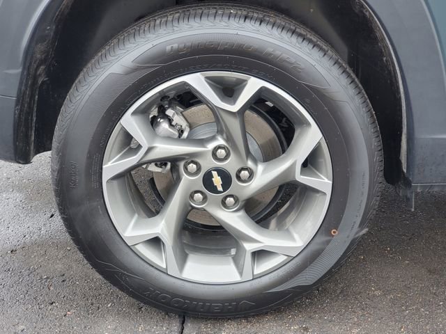 Used 2025 Chevrolet Trax LT w/ Driver Confidence Package image 6