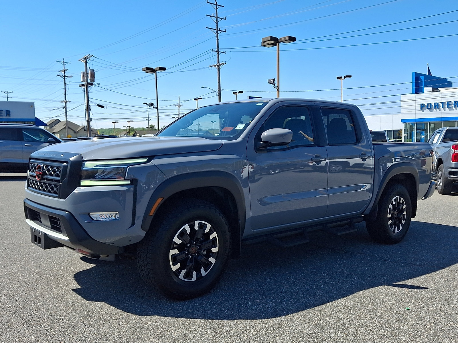 Used 2024 Nissan Frontier PRO-4X w/ Technology Package AWD/4WD image 3