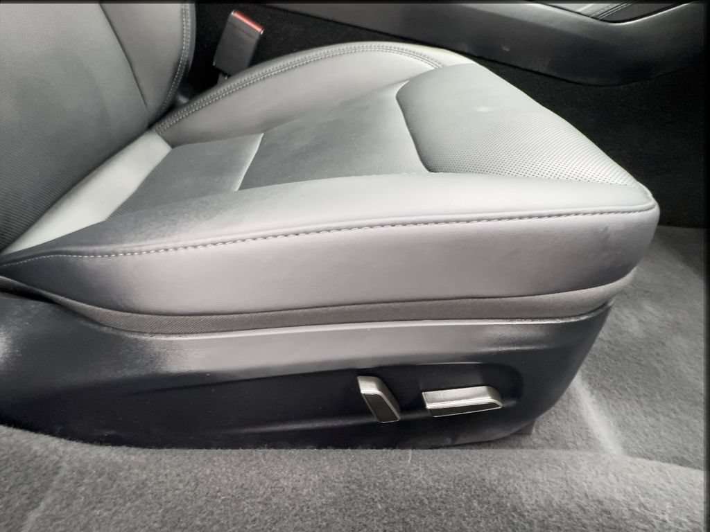 Used 2026 Tesla Model 3 RWD image 31