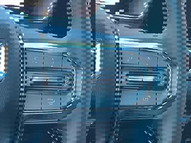 New 2026 GMC Canyon Elevation w/ Convenience Package image 11