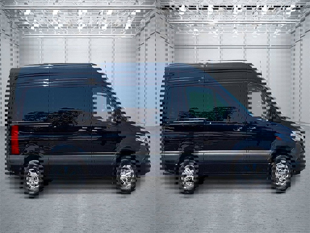 New 2025 Mercedes-Benz Sprinter 2500 image 4