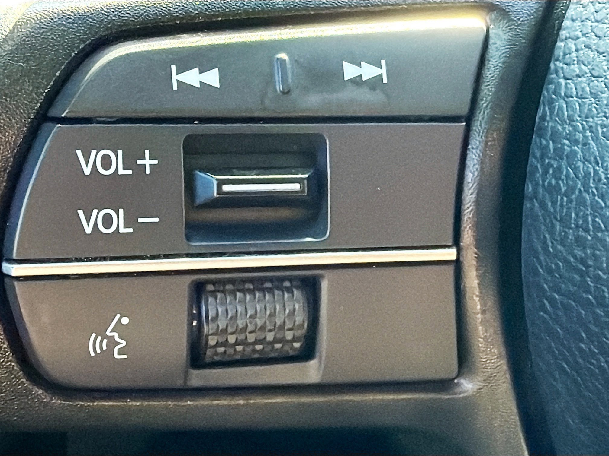 Used 2023 Honda Accord EX-L image 35